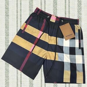 Burberry Men's Black Shorts